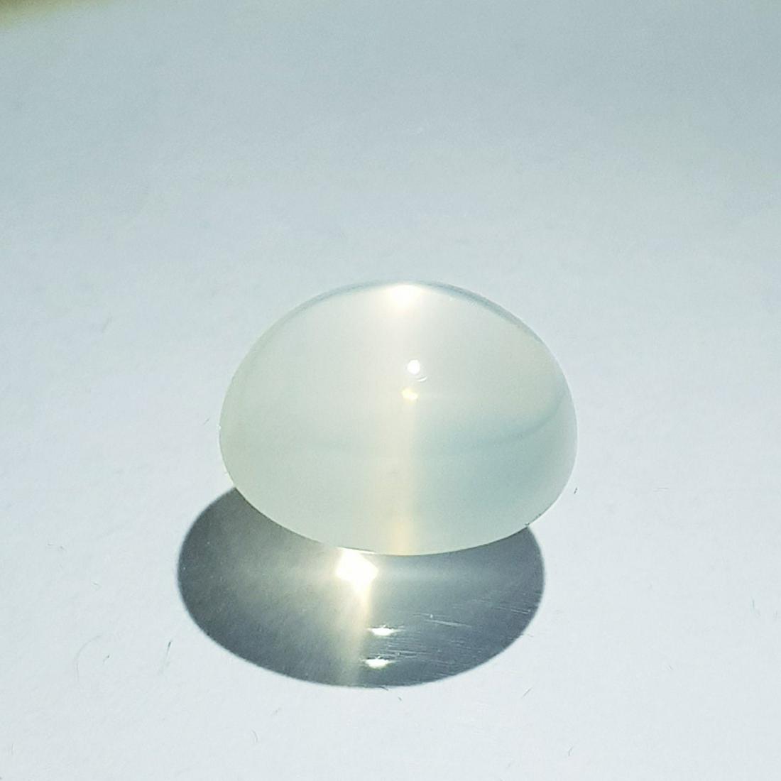 Natural Moonstone Cat's Eye 6.55 ct: No Reserve! Title: Natural Moonstone Cat's Eye 6.55 ct Color/Clarity: Semi Transparent Gemstones: Loosegemstone Carat Weights: $7 Size/Dimensions: 13.00 x 11.20 x 7.00 Additional Information: Oval - I