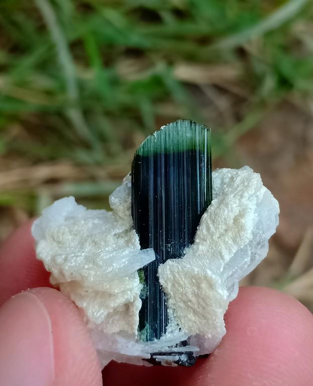 6 Gram Intersting Natural Tourmaline With Albite: No Reserve! Title: 6 Gram Intersting Natural Tourmaline With Albite Specimen Treatment: Natural Gemstone: Tourmaline With Albite Weight: 6 Gram Size/Dimensions:29x22x13 mm Origin: Pakistan Shipping: D