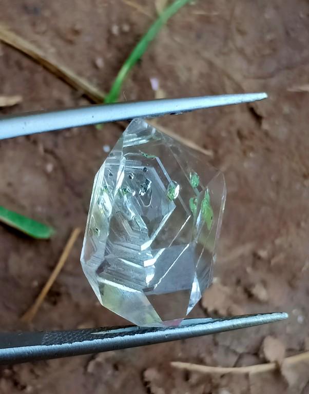 7.30 Carat Gorgeous Natural Petroleum Diamond Quartz: Title: 7.30 Carat Gorgeous Natural Petroleum Diamond Quartz Crystal Treatment: Natural Gemstone: Petroleum Diamond Quartz Weight: 7.30 Carat Size/Dimensions:15x10x6 mm Origin: Pakistan Reserve: $15.00