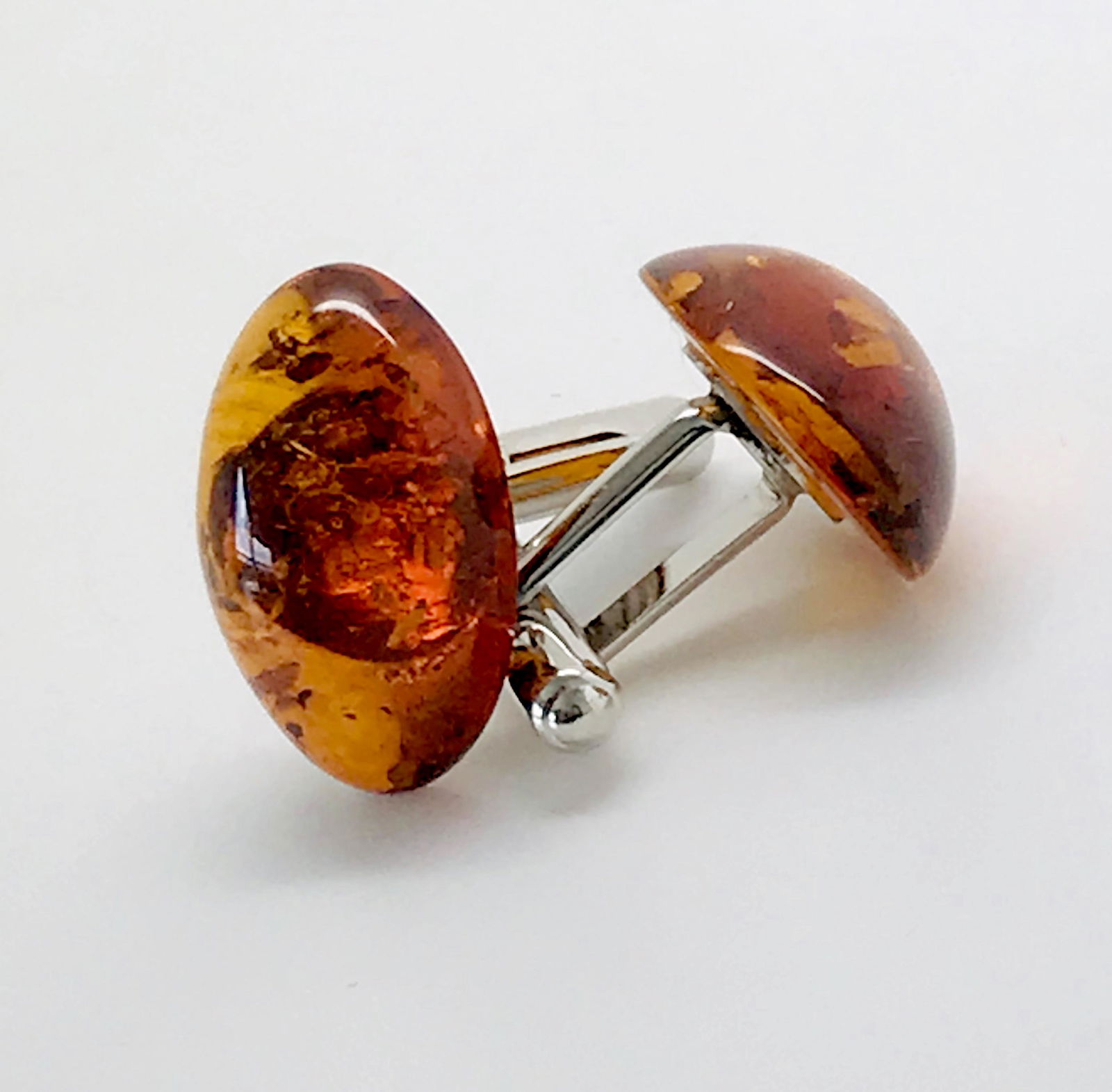 Cufflinks with Baltic amber cabochons in cognac (1 of 7)