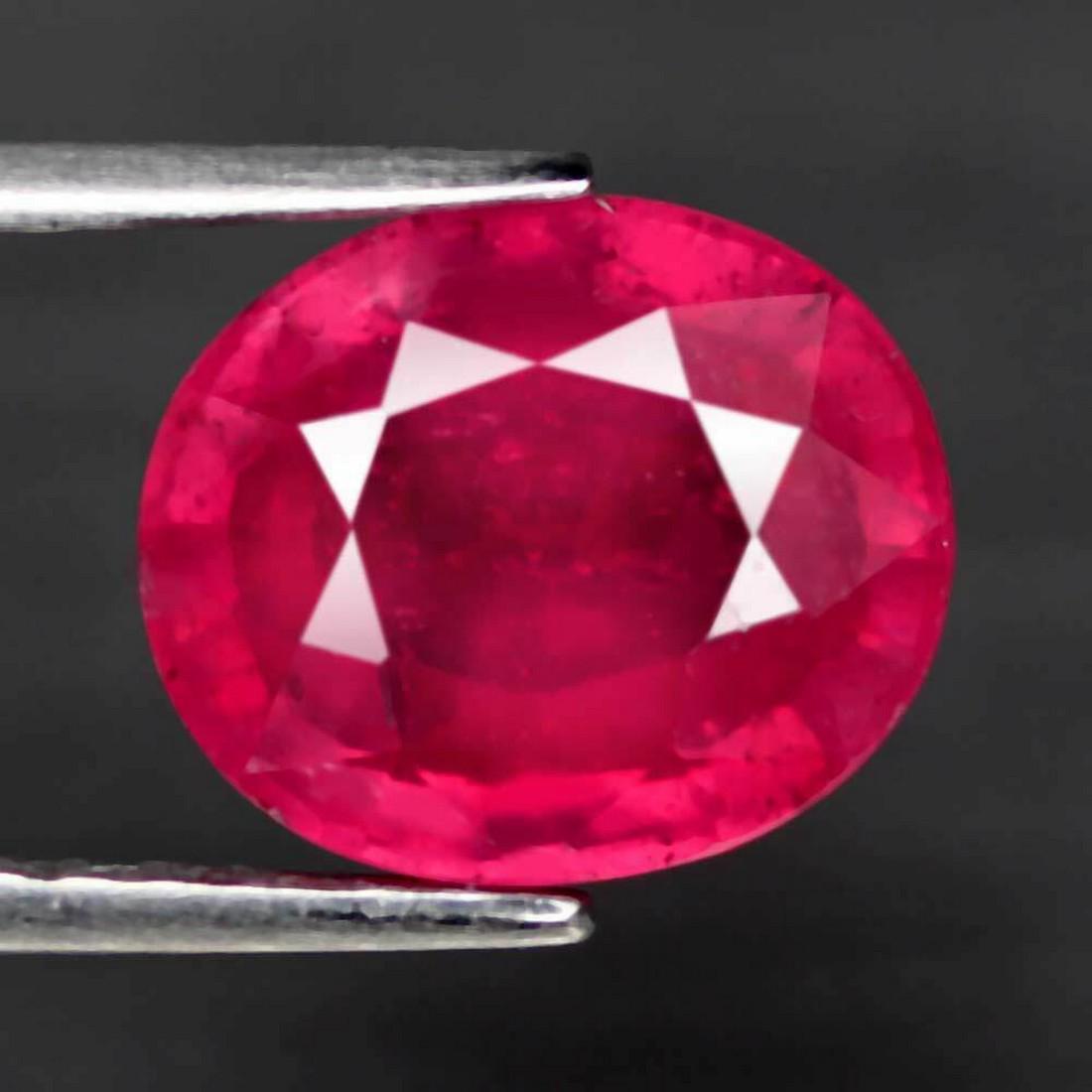 4,40 cts Luminous natural big pink ruby (1 of 3)