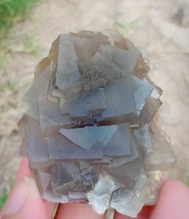 151 Gram Beautiful Natural Fluorite Specimen: Title: 151 Gram Beautiful Natural Fluorite Specimen Treatment: Natural Gemstone: Fluorite Weight: 151 Gram Size/Dimensions: 55x48x35 mm Origin: Pakistan Reserve: $10.00 Shipping: Domestic: Flat-rate o