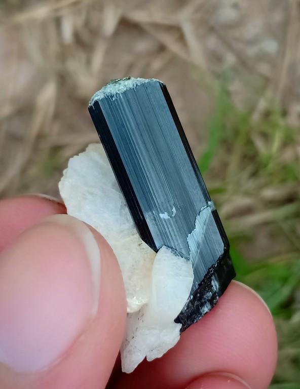 7 Gram Beautiful Natural Tourmaline Specimen: No Reserve! Title: 7 Gram Beautiful Natural Tourmaline Specimen Treatment: Natural Gemstone: Tourmaline Weight: 7 Gram Size/Dimensions: 27x18x15 mm Origin: Pakistan Shipping: Domestic: Flat-rate of $1