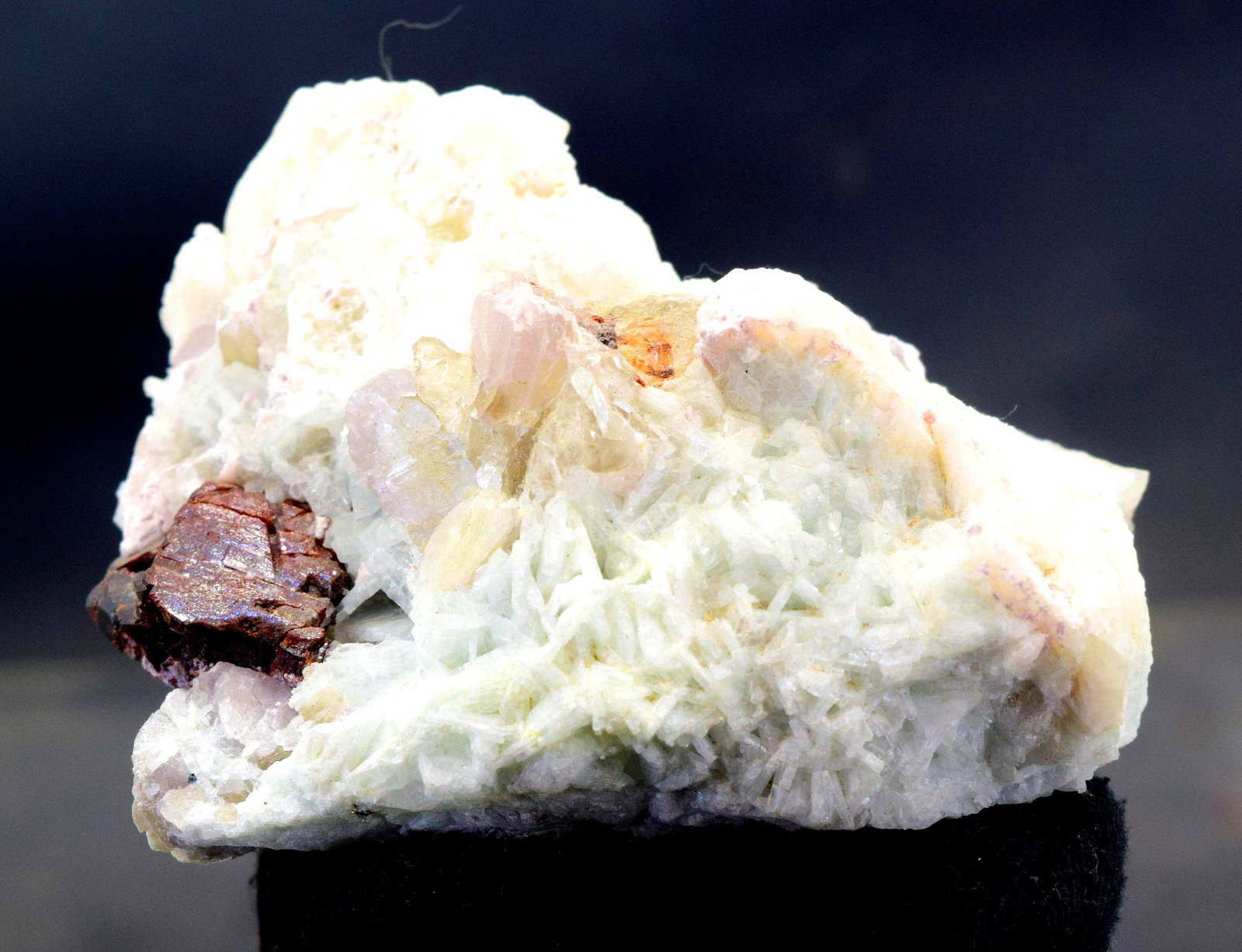 167 Gram Rare Tantalite Crystal With Cleavelandite: Item details Handmade Material Tantalite more Rare Tantalite Crystal With Cleavelandite Matrix from Skardu Pakistan - Weight : 167 Gram Dimensions: 83*67*41 mm Treatment : Natural Origin : Baluchistan