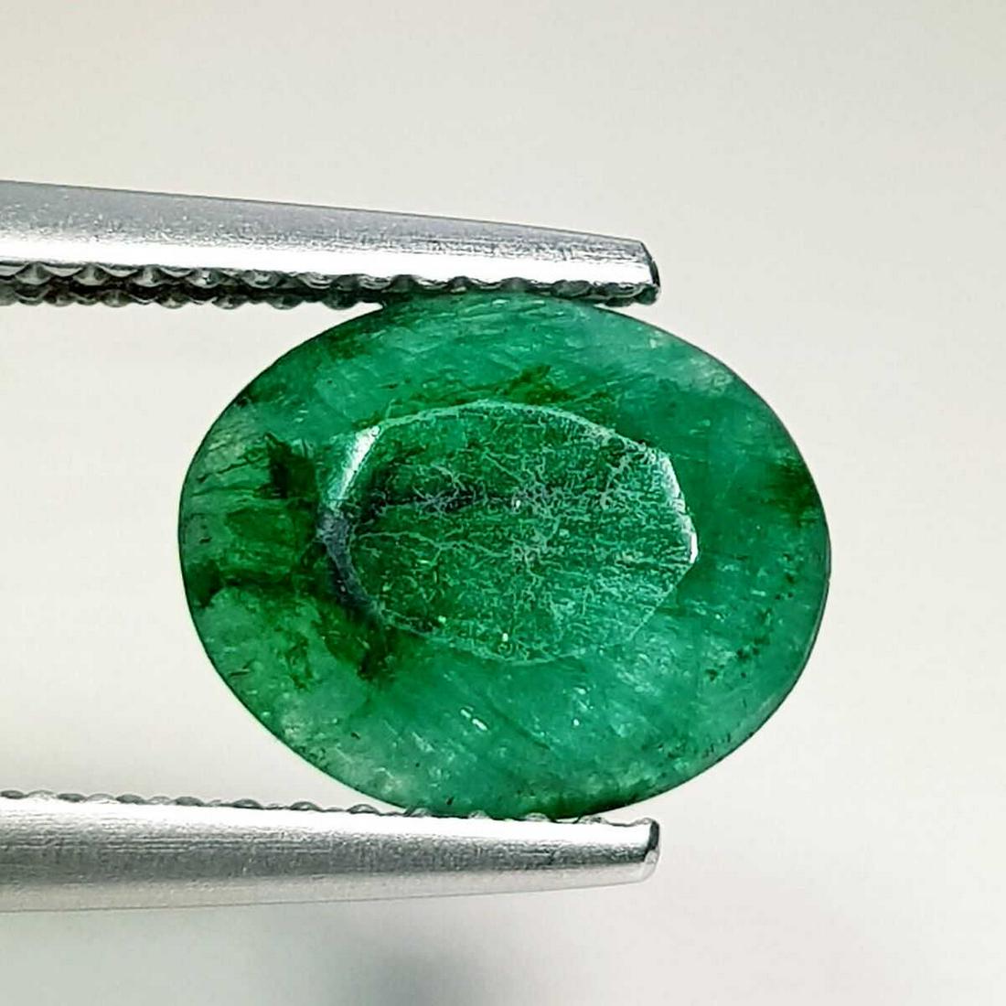 Natural Emerald Oval Cut 2.23 ct (1 of 5)