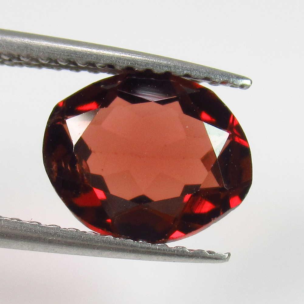 2.25 Ctw Natural Red Garnet Oval Cut (1 of 2)