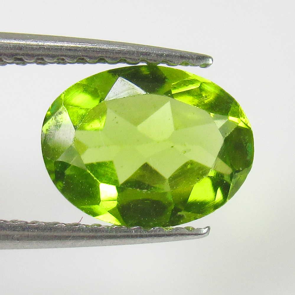 1.55 Ctw Natural Pakistan Peridot 9X7 mm Oval Cut: No Reserve! Title: 1.55 Ctw Natural Pakistan Peridot 9X7 mm Oval Cut Stone Clarity: VVS Gemstones: Peridot Carat Weights: 1.55 Size/Dimensions: 9.00 x 7.00 x 3.70 mm Additional Information: Top Class 