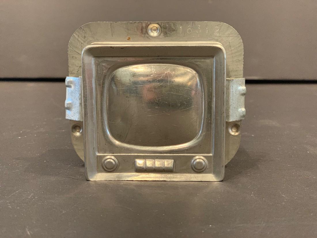Mid 20thc Television Chocolate Mold (1 of 3)