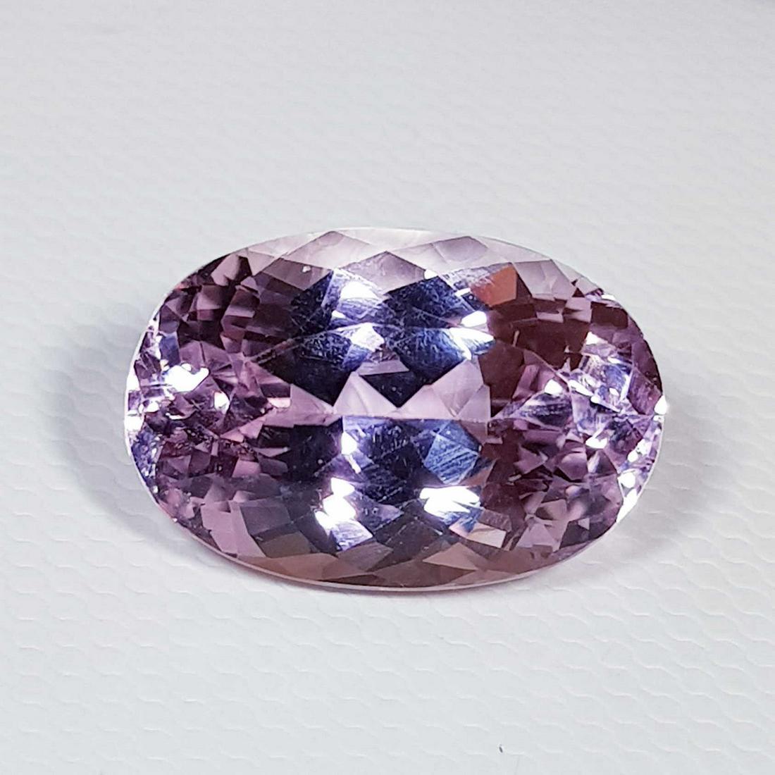 8.70 ct Natural Pink Kunzite Oval Cut (1 of 5)
