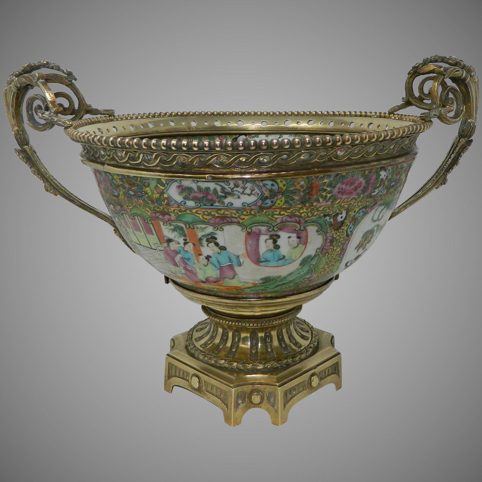 Antique Hand Painted Canton Style Porcelain Bowl Bronze: Up for sale is an antique Chinese hand painted old canton style porcelain bowl with a bronze stand and handles. During the 19th Century, French artists produced several objects that used original Chin