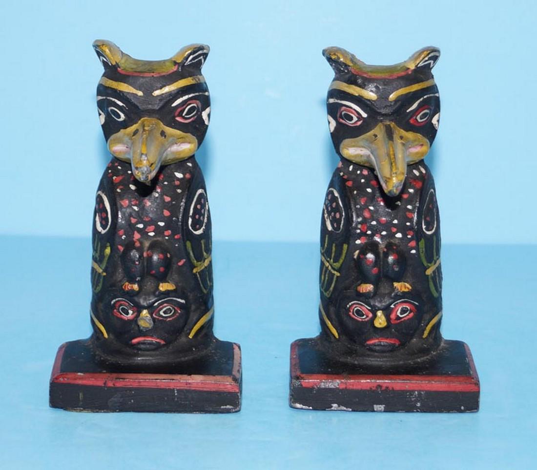 Antique Pair Indian Totem Pole Bookends: Title: Antique Pair Indian Totem Pole Bookends Date/Period: Circa 1920's Dimension: 6" tall x 3 1/8" wide x 1 3/4" deep Provenance:A pair of Antique Totem Pole Bookends. Nostalgic & authentic totem po