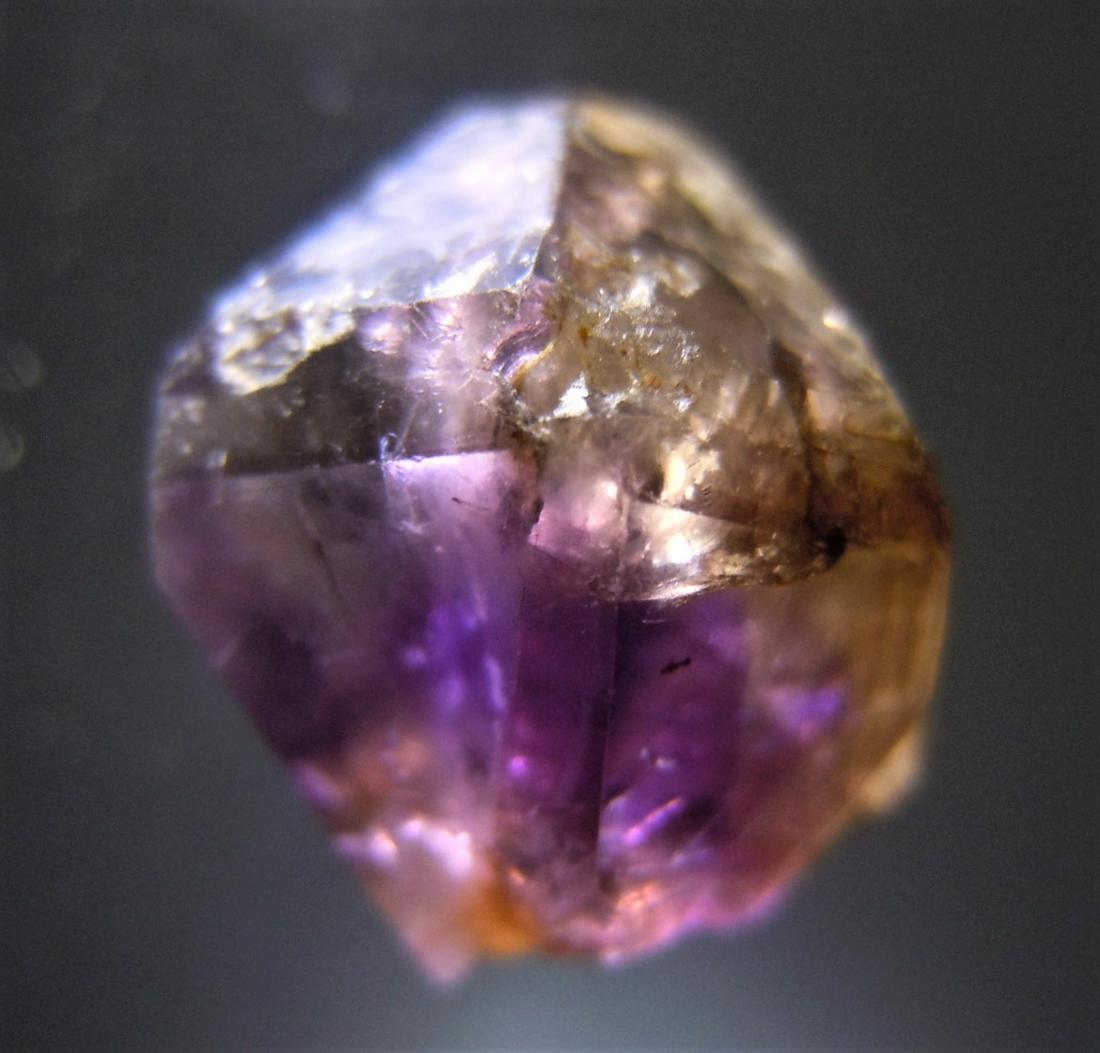 SUPER SEVEN QUARTZ - HEALING CRYSTAL: Title:SUPER SEVEN QUARTZ - HEALING CRYSTAL Origin: Yuncheng, Shanxi, China Size: 0.8x0.8x0.75 cm / 0.77 gram Description: broad crystal of purple to yellow amethyst with minor rutile inclusions Reserv