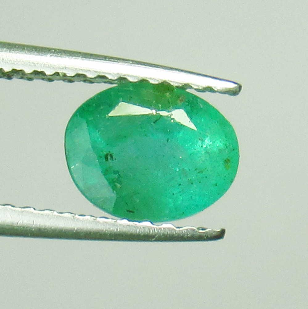 1.05 Ct Genuine Zambian Emerald Oval Cut (1 of 2)