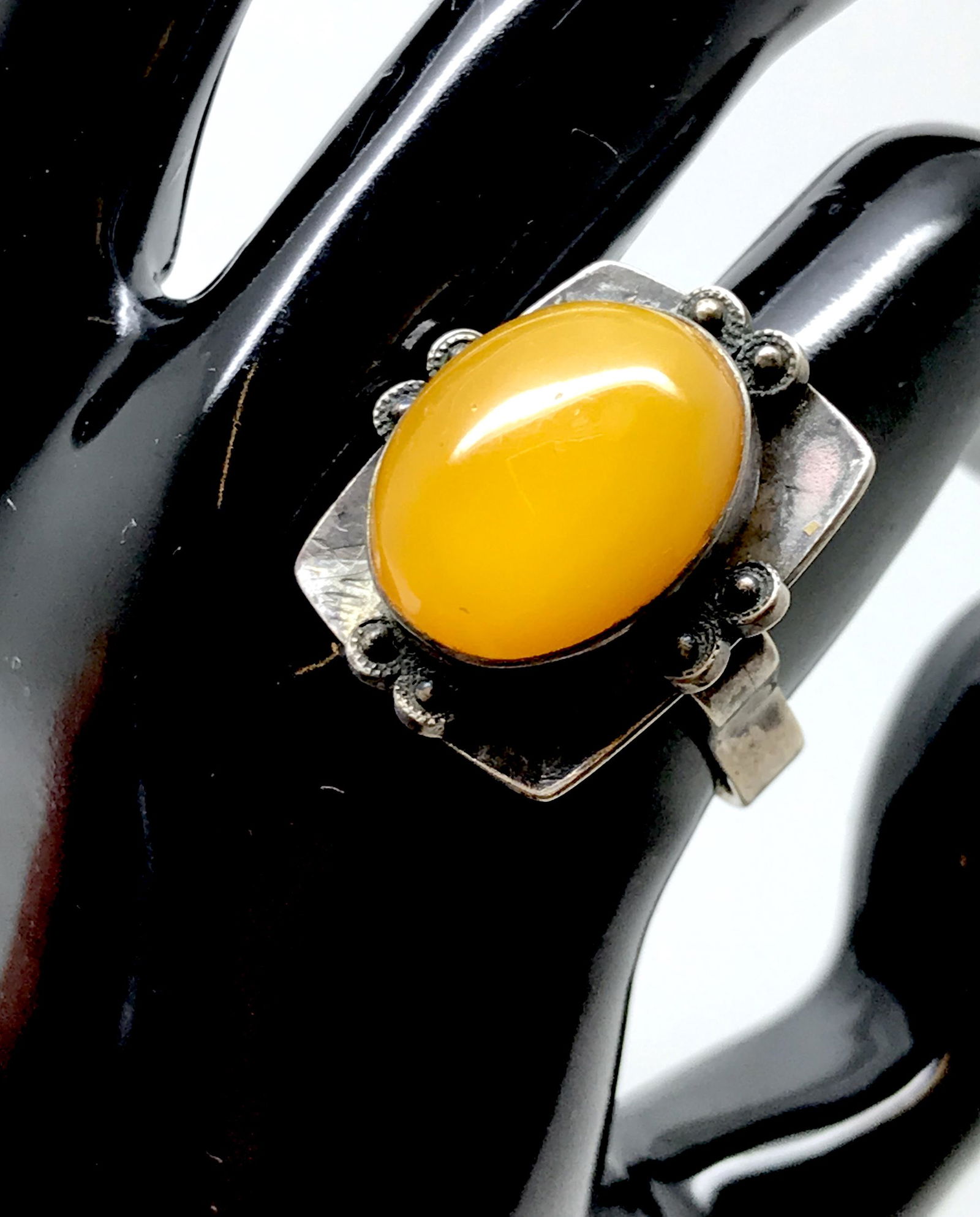 Incredible Vintage Amber Ring (1 of 7)