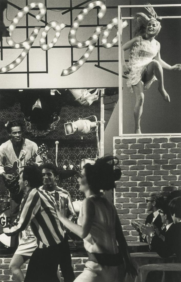 STEVE SCHAPIRO - Hullabaloo with Chuck Berry, New York: Artist: Steve Schapiro Title: Hullabaloo with Chuck Berry, New York, 1965 Medium: Photo Litho, 2000, Italy Dimensions: 5.95x9.25" Heat Wax Mounted on 11x14" Conservation Board Steve Schapiro (1934) is