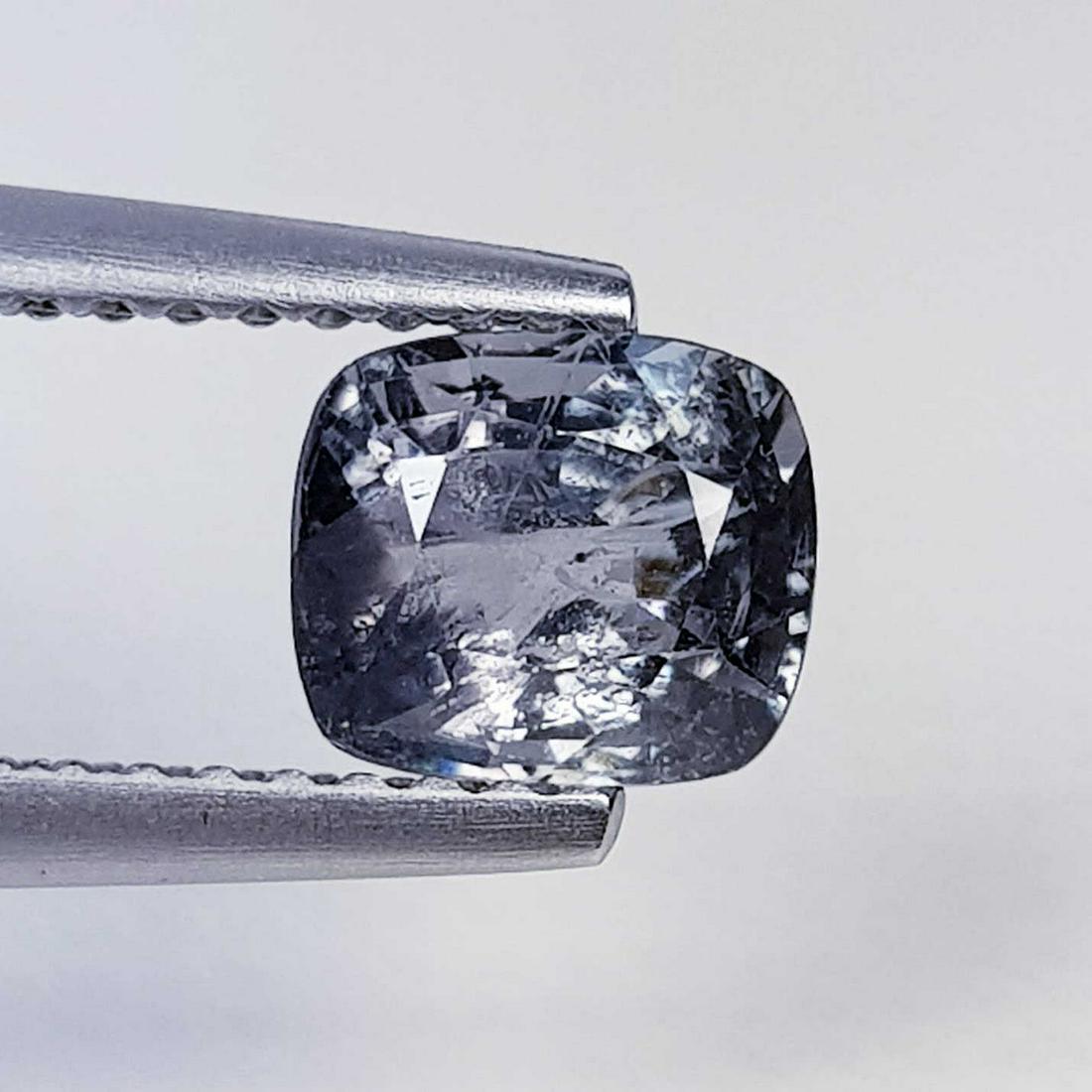 Natural Spinel Cushion Cut - 1.10 ct: No Reserve! Title: Natural Spinel Cushion Cut - 1.10 ct Color/Clarity: VVS Gemstones: Loosegemstone Carat Weights: 1.1 Size/Dimensions: 6.30 x 5.25 x 4.00 Additional Information: Cushion - Burma Shipp