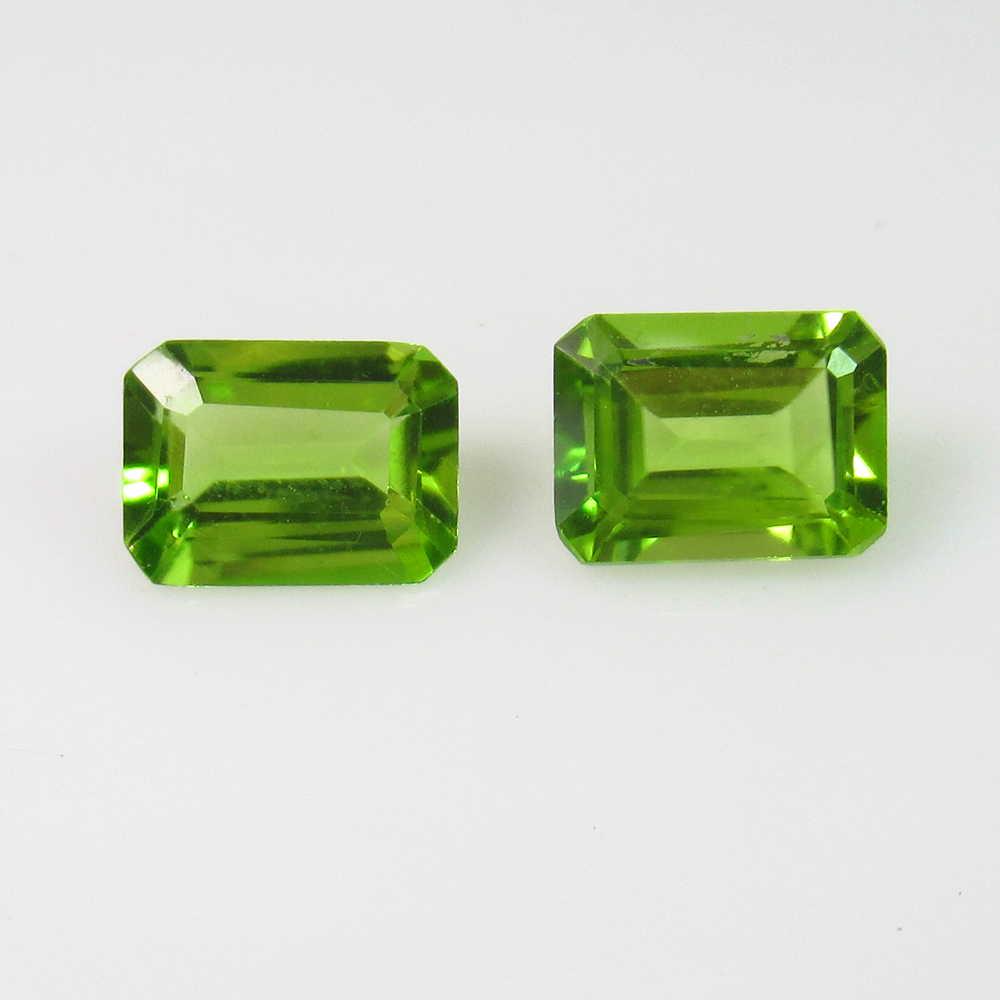 3.13 Ct Genuine Pakistan Peridot Octagon Pair: No Reserve! Title: 3.13 Ct Genuine Pakistan Peridot Octagon Pair Stone Clarity: VVS Gemstones: Natural Peridot Carat Weights: 3.13 Size/Dimensions: 8.10 x 6.10 x 3.90 mm / 2 PC's Additional Informatio