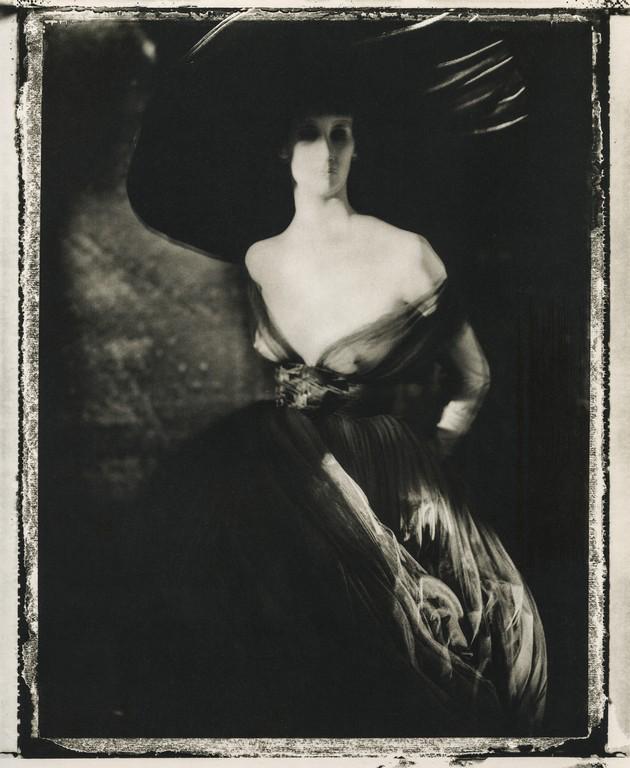 SARAH MOON - Sarah Robertson, 1989: Artist: Sarah Moon Title: Sarah Robertson, 1989 Medium: Photo Litho, 2001, Italy Dimensions: 8.05x9.8" Heat Wax Mounted on 11x14" Conservation Board Sarah Moon (1941) previously known as Marielle Wari