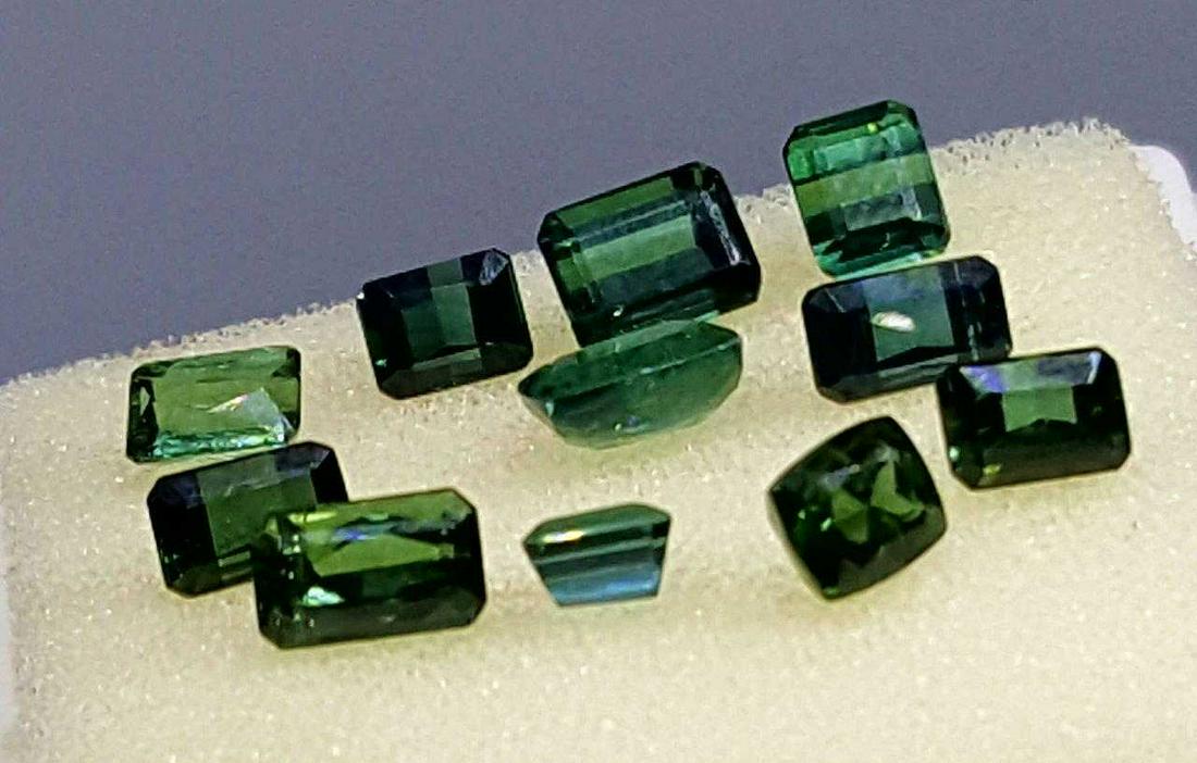 7 Carats Beautiful Greenish Blue Natural Tourmaline: Title: 7 Carats Beautiful Greenish Blue Natural Tourmaline Origin: Pakistan Additional Information: 7 Carats Beautiful Greenish Blue Natural Tourmaline Reserve: $60.00 Shipping: Domestic: Flat-rate of