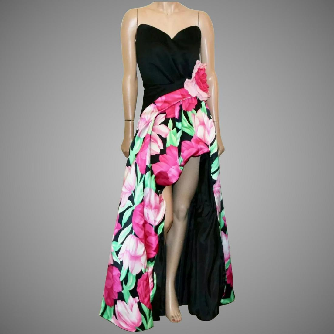 Victor Costa Fantasy open front Hostess Floral gown: A Stunning Hostess Floral open front maxi strapless gown with amazing details. To Die For . Inside bust cups ,Tulle Crinoline and layer.Pictures do not do this one justice. In amazing vintage conditio