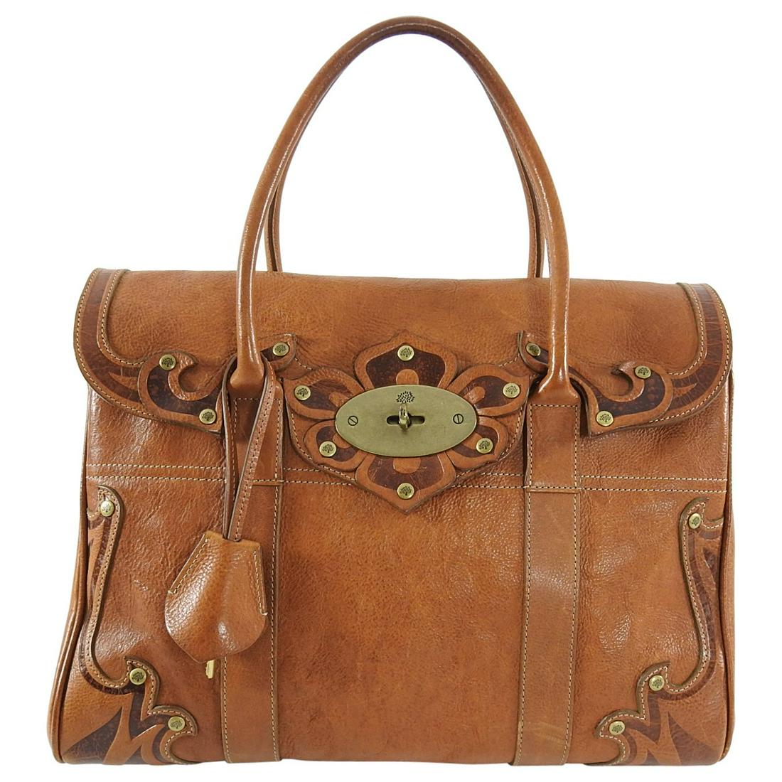 Mulberry Brown Leather Bayswater Classic Tote Bag: Mulberry Brown Leather Bayswater Classic Tote Bag. Double top handles, turn clasp closure, roomy interior. Measures 14.5 x 11 x 6.5”. Excellent pre-owned condition with some wear at bottom corners a