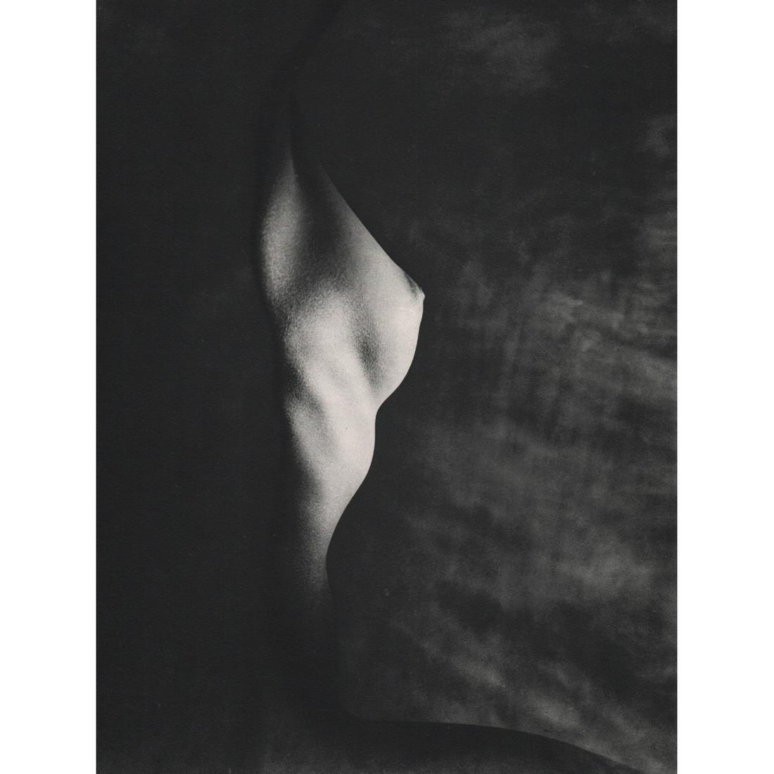 ERWIN BLUMENFELD - Profile of a Bust, New York, 1947: Artist: ERWIN BLUMENFELD Print Title: Profile of a Bust, New York, 1947 Medium: Sheet-fed Gravure Printing Date: 1980's Printed in Italy Image Size: 11 x 8.5 inches Erwin Blumenfeld was a German photo