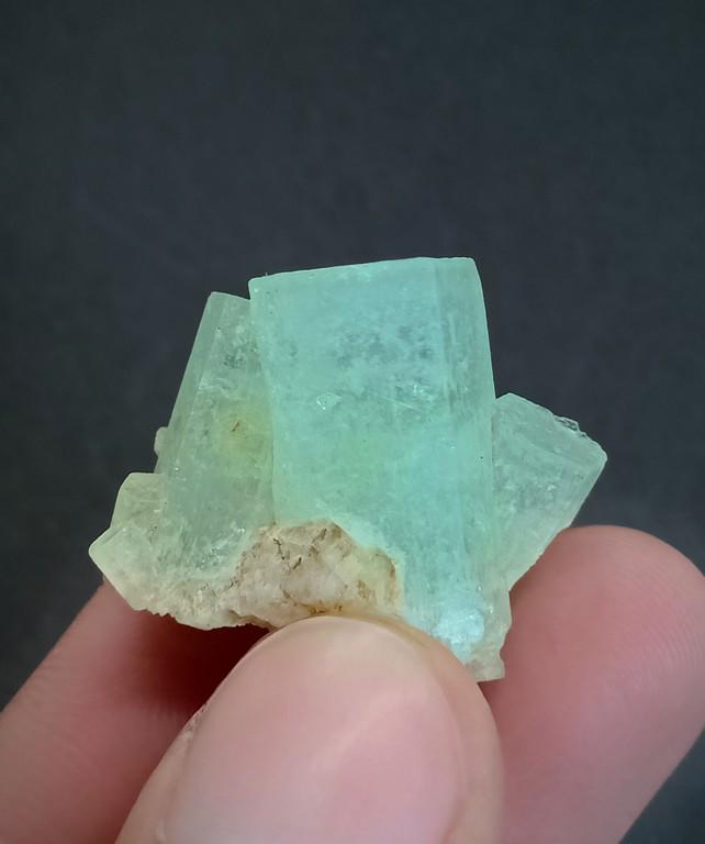 8 Gram Amazing Perfact Natural Aquamarine Specimen: No Reserve! Title: 8 Gram Amazing Perfact Natural Aquamarine Specimen Treatment: Natural Gemstone: Aquamarine Weight: 8 Gram Size/Dimensions: 27x22x14 mm Origin: Pakistan Shipping: Domestic: Flat-rate