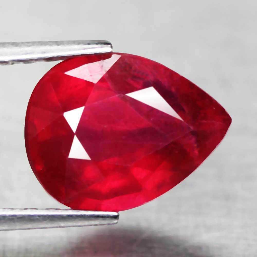 1,45 cts natural blood red ruby (1 of 3)