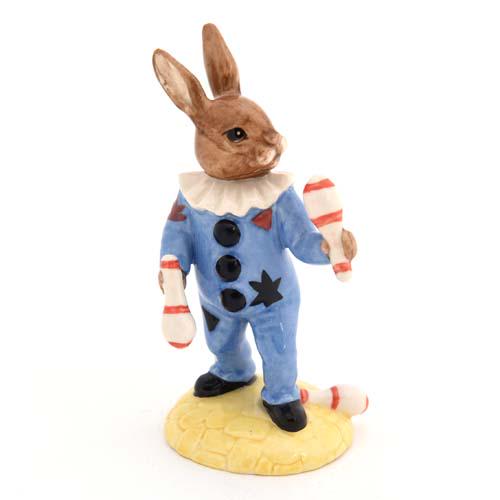 Juggler Bunnykin: Description: Designed by Denise Andrews, Modelled by Warren Platt. Issued in 1996 in a limited edition of 1500. This piece is in mint condition with no chips, no cracks and no restorations Introduced: