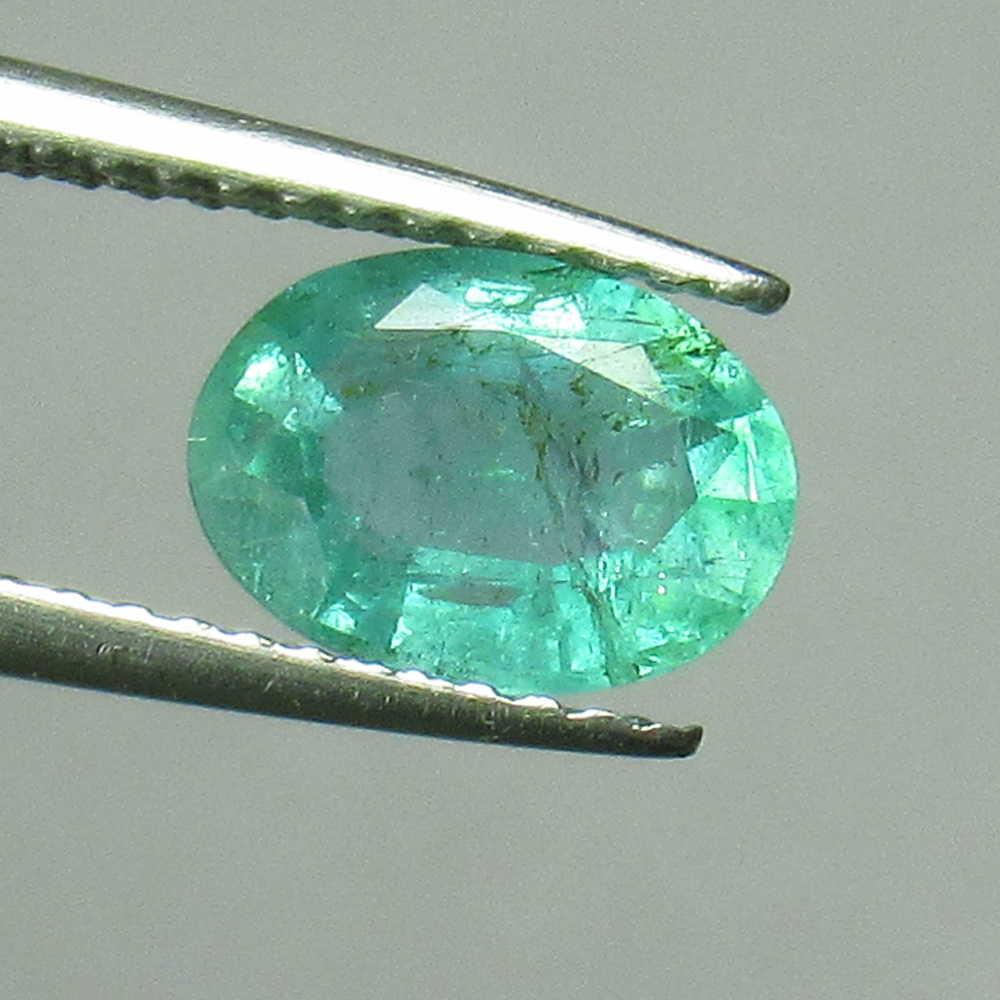 1.15 Ct Genuine Zambian Emerald Oval Cut (1 of 2)