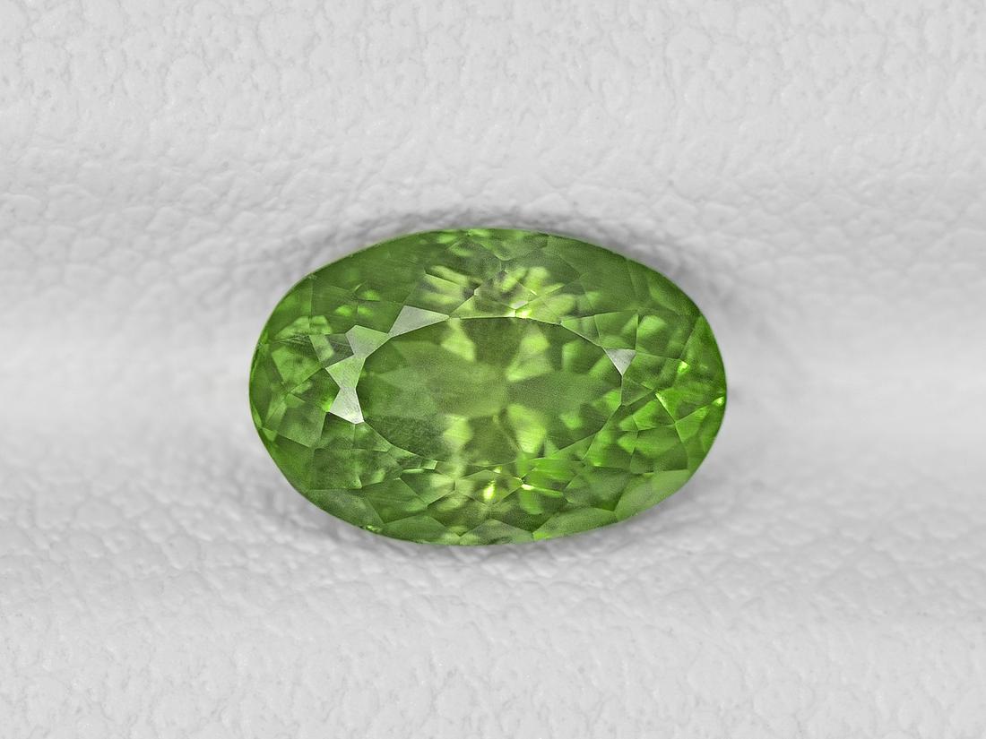 Alexandrite, 1.52ct, Mined in Russia, Certified by IGI: Title: Alexandrite, 1.52ct, Mined in Russia, Certified by IGI Color/Clarity: Intense Yellowish Green / VS, Near Loupe-Clean Loose Gemstone: Natural Alexandrite Carat Weights: 1.52 Size/Dimensions: 7.8