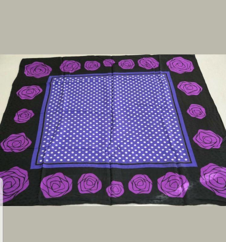 Geoffrey Beene Vintage purple Hand rolled hand stitched: Amazing Couture Floral hand Rolled and hand Stitched 100% Silk Couture Scarf by Geoffrey Beene High End and Hallmark Scarves. Made in Japan Measures 34"X 34.25" In very good vintage condition This vin