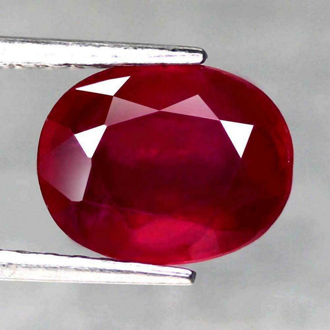 2,49 cts Natural Blood Red Ruby (1 of 3)