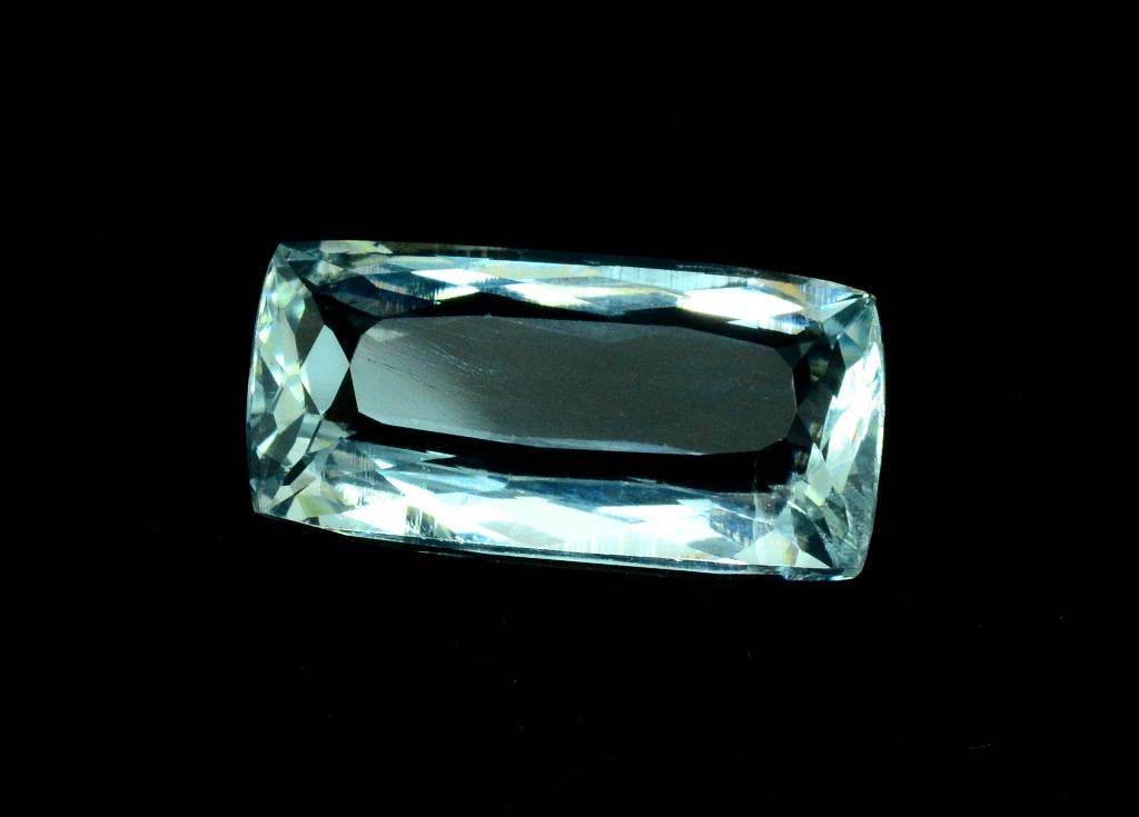 Certified Gemstone - 14.52 cts Untreated Aquamarine (1 of 5)