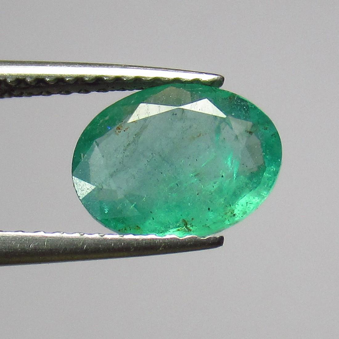 1.30 Ct Genuine Zambian Emerald Oval Cut (1 of 2)