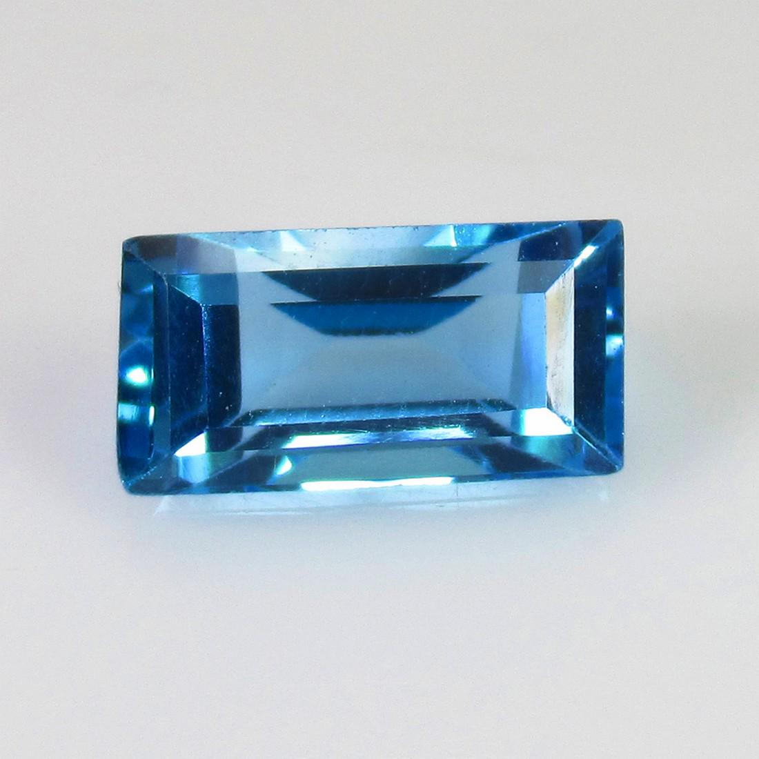 4.16 Ct Genuine Blue Topaz Rectangle Cut (1 of 2)