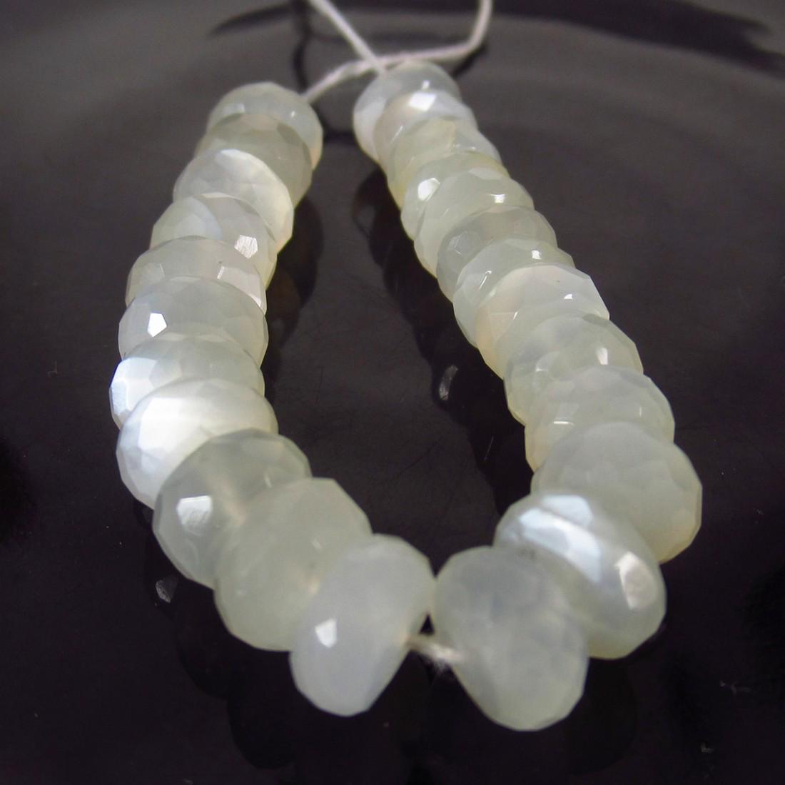 51.31 Ct Genuine 24 Drilled White Moonstone Round Beads (1 of 2)