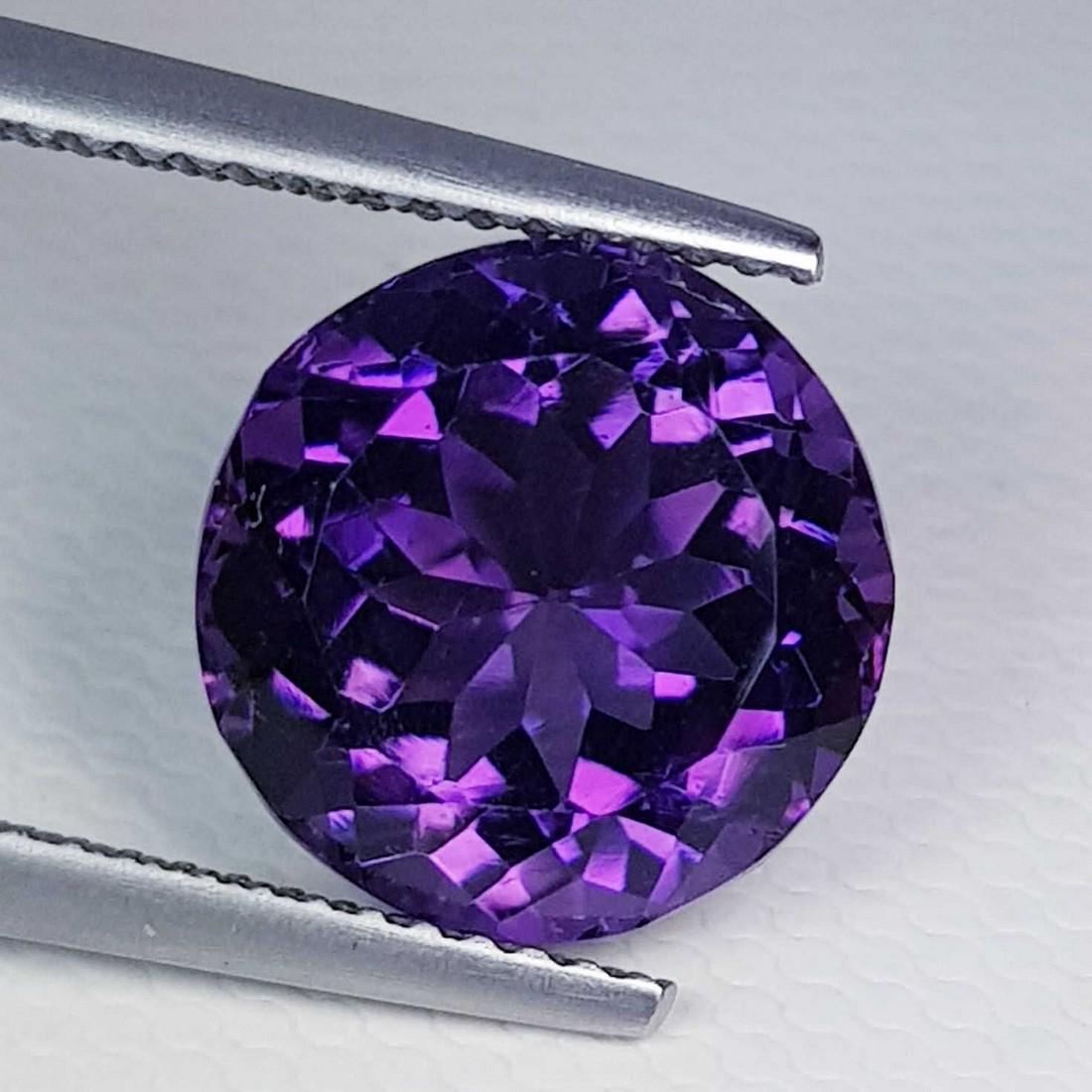Natural Amethyst Round Cut 6.90 ct (1 of 5)