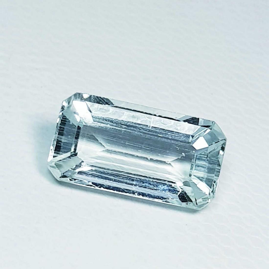 2.92 ct Natural Aquamarine Emerald Cut (1 of 6)