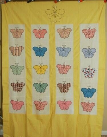 Vintage 30's Butterfly Applique Antique Quilt Top (1 of 8)
