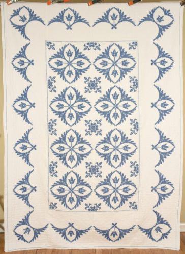 Blue & White Floral Medallion Antique Quilt 1930s (1 of 9)