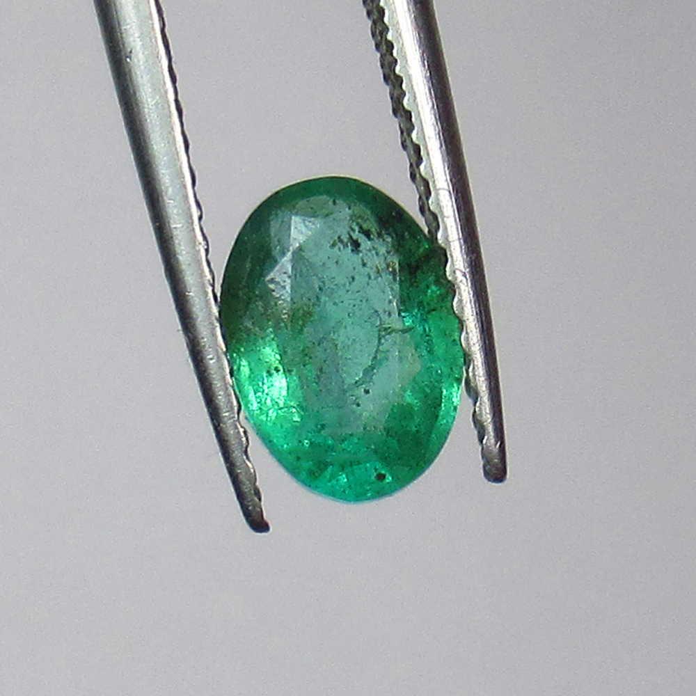 1.02 Ct Genuine Zambian Emerald Oval Cut (1 of 2)