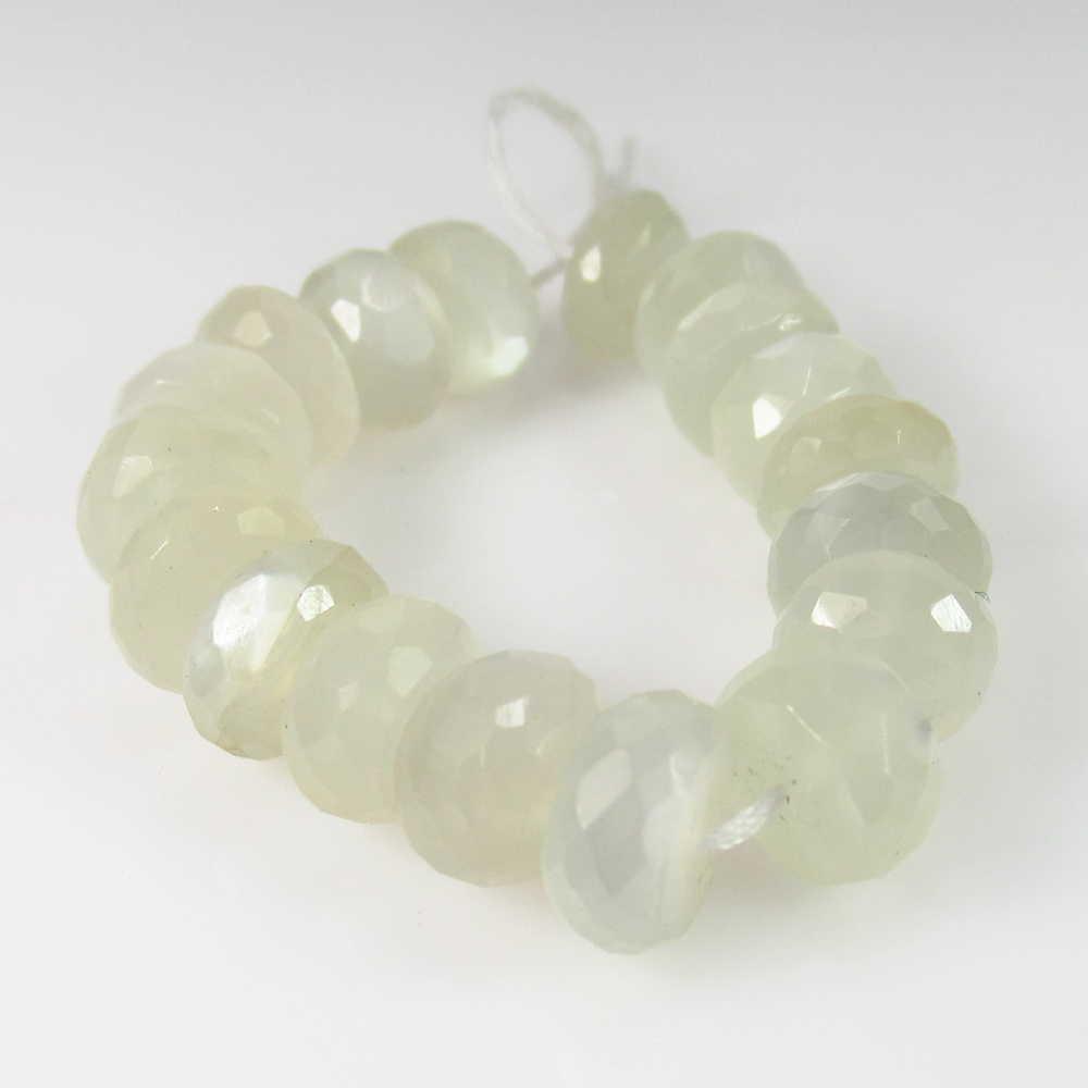 42.25 Ct Genuine 18 Drilled White Moonstone Round Beads (1 of 2)