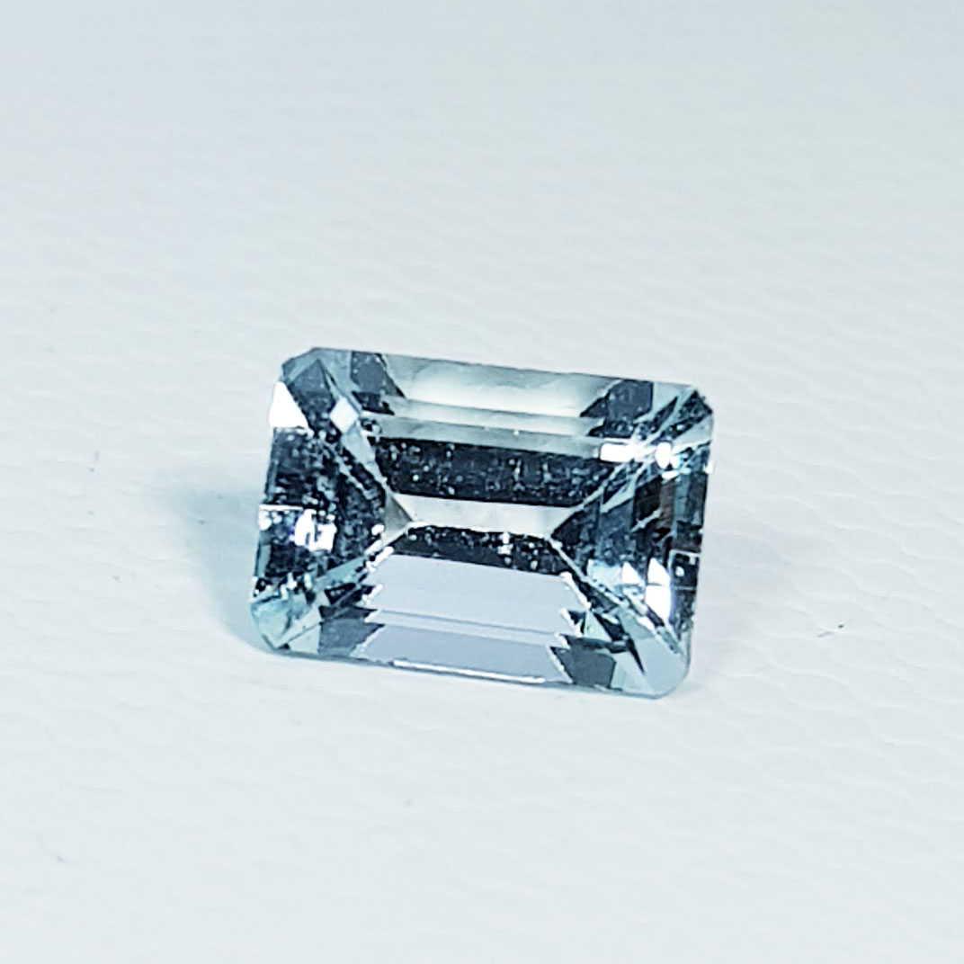 Natural Aquamarine Emerald Cut 0.95 ct (1 of 5)