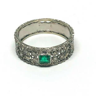 MARIO BUCCELLATI 18K White Gold Diamond Emerald Band: KG N000 MARIO BUCCELLATI 18K White Gold Diamond Emerald Band Ring w/box Material: 18K White Gold Gemstone: Diamond 0.12 ct, Gemstone2: Emerald 3mm x 3.5mm Measurements: the width of the band id