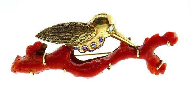 1950's 14K Yellow Gold Coral Emerald Sapphire Pin: N-JTOO 14K YELLOW GOLD CORAL DIAMOND SAPPHIRE C.1950 PIN/BROOCH LOVELY & ADORABLE! 14K YELLOW GOLD & CORAL PIN! WEIGHT 14.3 G MEASURES 2 1/2'' X 1 1/4'' STAMPED: 14K This elegant pin would