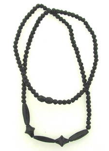 VICTORIAN BLACK JET NECKLACE BEAD STRAND: N-TO VICTORIAN BLACK JET NECKLACE Stylish & Classic! WEIGHT 20.8 G LENGTH UP TO 24.5'' BEADS APPROX. DIAMETER 5.12 MM THE BIGGEST BEAD IS APPROX. 7/16'' Now you have a chance to purchase it just