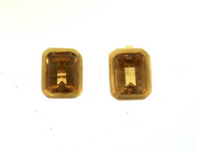 18K YELLOW GOLD CITRINE EARRINGS STUDS ADORABLE STYLISH: N-UTO 18K YELLOW GOLD CITRINE EARRINGS Now you have a chance to purchase this piece at a fraction of the retail price! HURRY UP – WE HAVE ONLY ONE PAIR! MEASURES 3/8'' X 1/4'' WEIGHT 3.8 G The