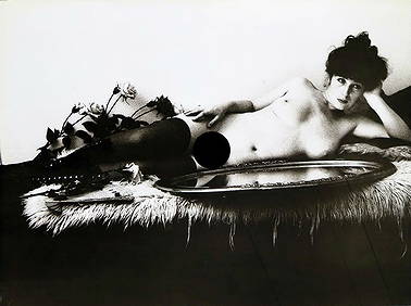 Yalangoch yosh Eva Ioneskoning fotosurati Yalangoch yosh Eva Ioneskoning fotosurati