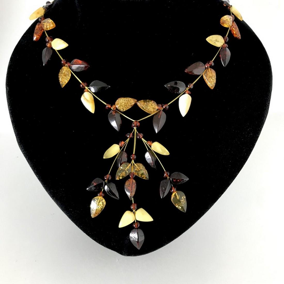 Impressive Amber Floral Necklace made from leaf like (1 of 9)